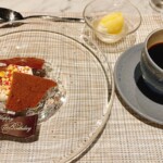 チョコのムースとミルクのジェラート